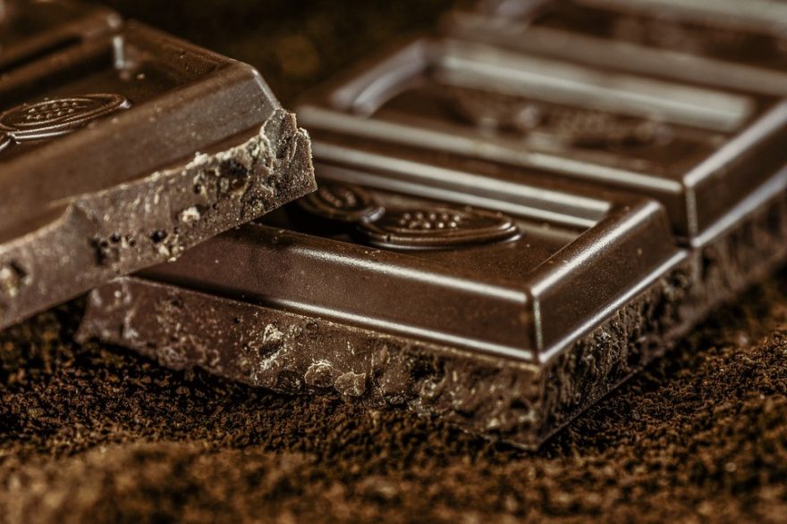 Beginner's Guide to Pairing Wine with Chocolate