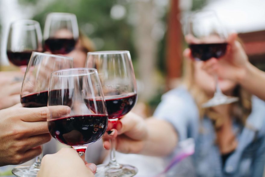 What are the Health Benefits of Drinking Red Wine?